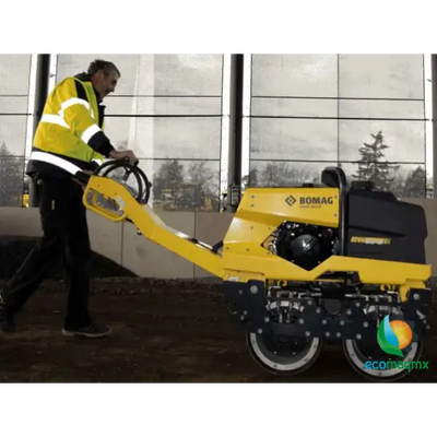 RODILLO DOBLE TANDEM CON MOTOR A DIESEL KOHLER BOMAG BW65D